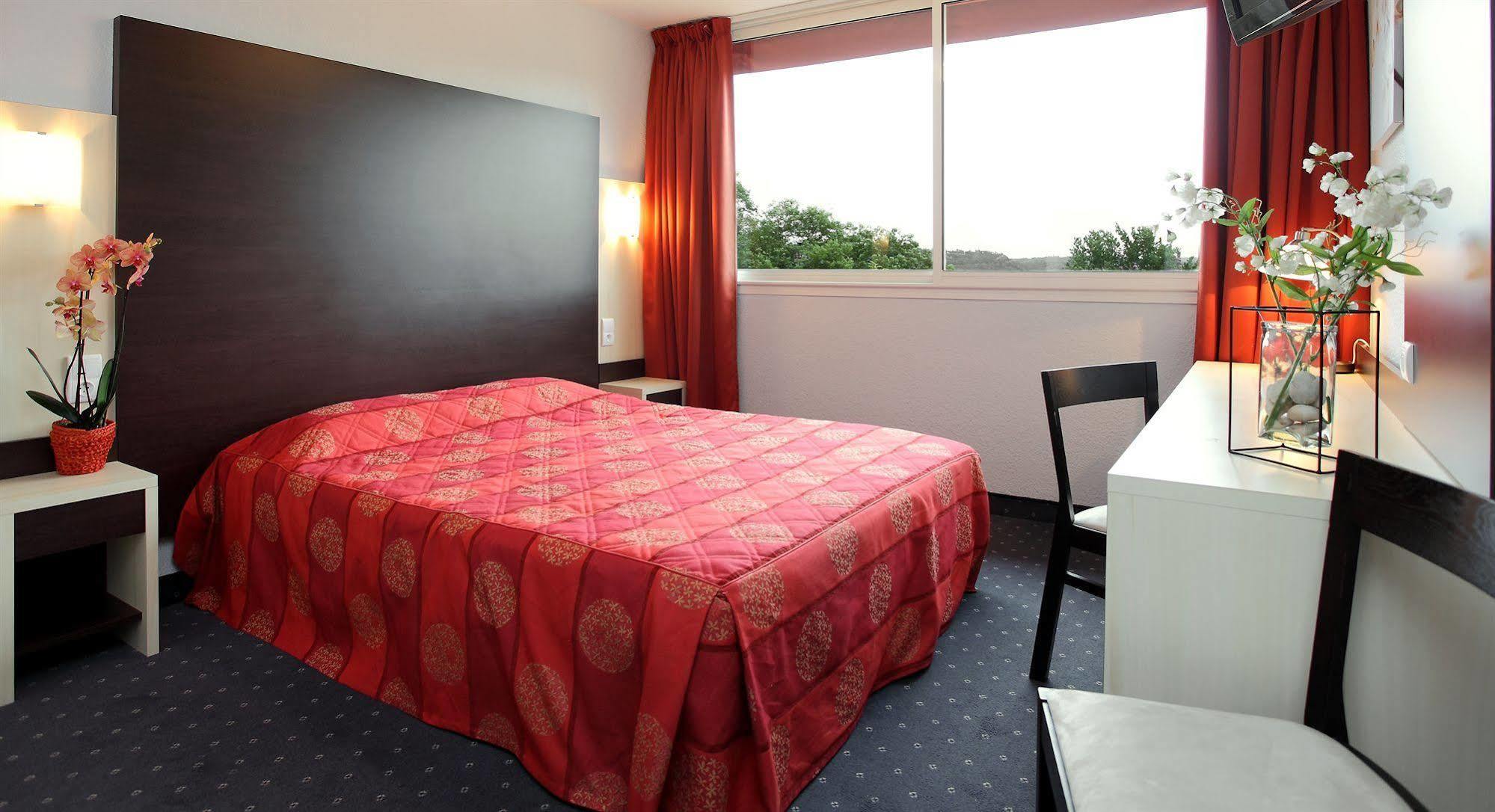 Hotel Le Clos Roussillon Pres De Sarlat Vitrac  Dış mekan fotoğraf