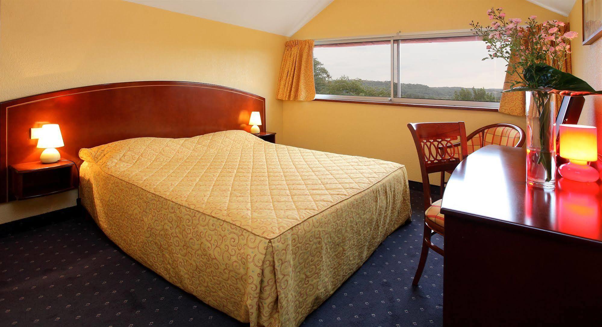 Hotel Le Clos Roussillon Pres De Sarlat Vitrac  Dış mekan fotoğraf